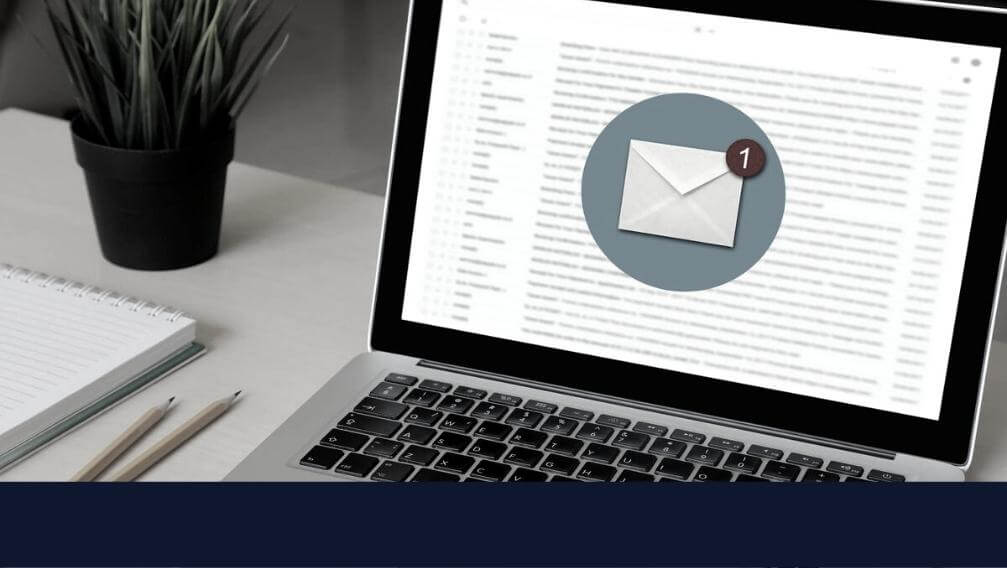 mensaje de correo en la computadora de tim ferris